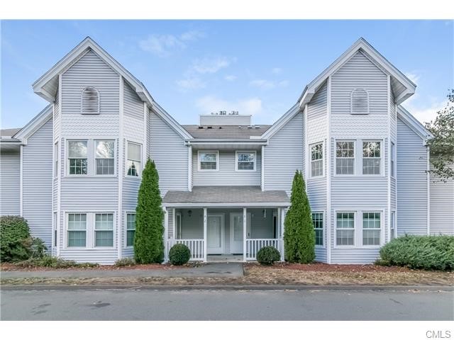 6 Greenview Lane, Milford, CT 06461