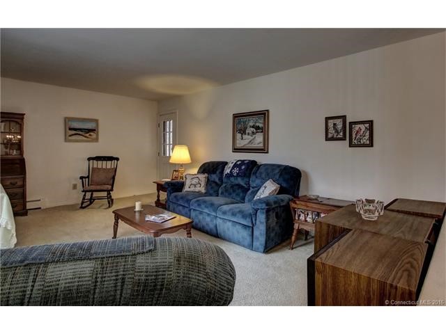 432Swanson Cres #432, Milford, CT 06461