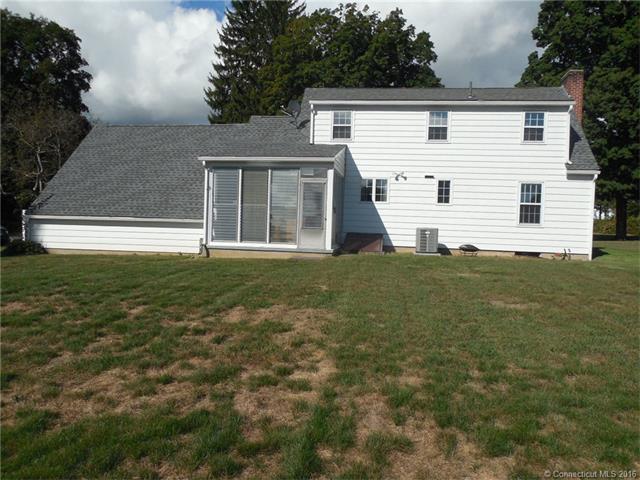 7 Robin Rd, Southington, CT 06467