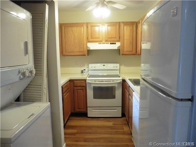 73 Senior Dr, Monroe, CT 06468