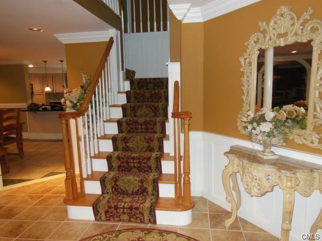 38 Webb Circle, Monroe, CT 06468