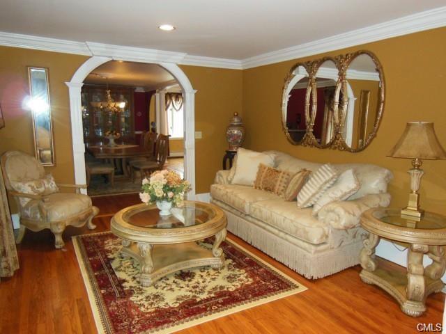 38 Webb Circle, Monroe, CT 06468