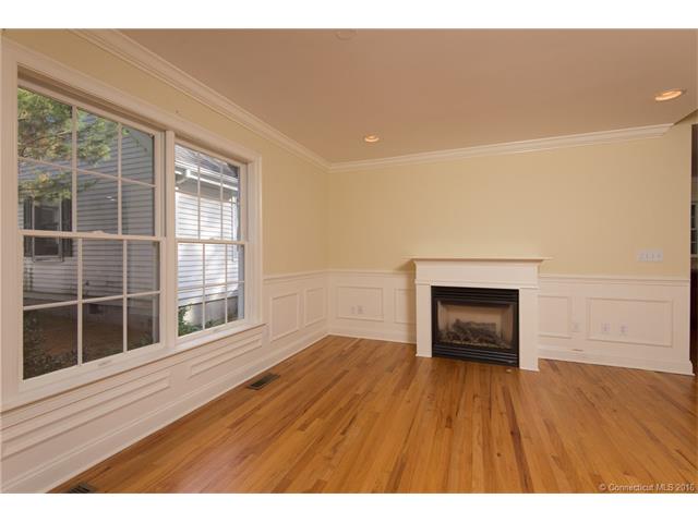 8 Pinehurst, E Haddam, CT 06469