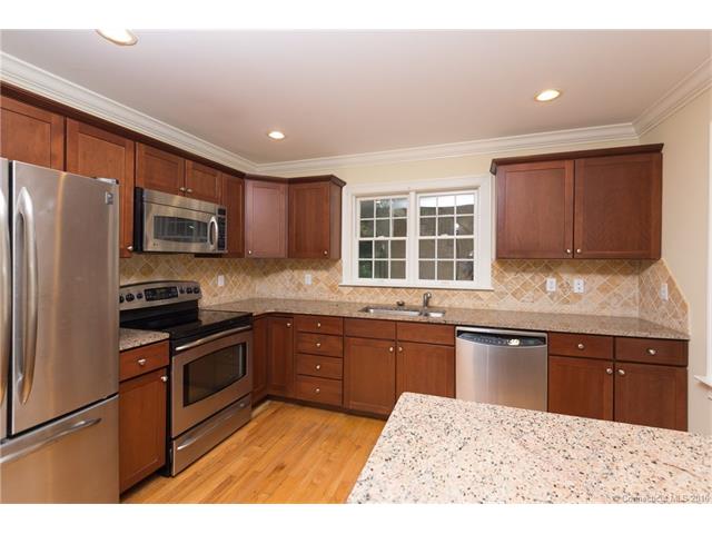 8 Pinehurst, E Haddam, CT 06469