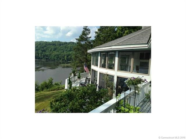 2Cove Rd, E Haddam, CT 06469