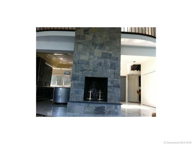 2Cove Rd, E Haddam, CT 06469