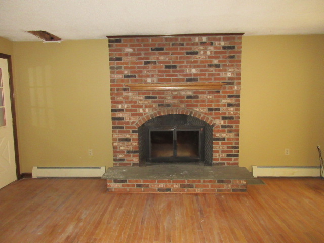 56 Eli Chapman RdMoodus, CT, 06469Middlesex County