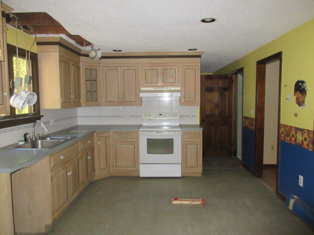 56 Eli Chapman RdMoodus, CT, 06469Middlesex County