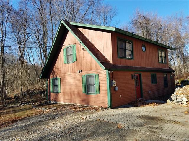 44 100 Acres Road, Newtown, CT 06470