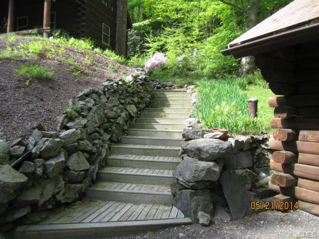 117 Hanover Road, Newtown, CT 06470
