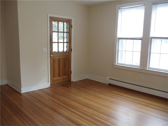 22 South Main Street, Newtown, CT 06470