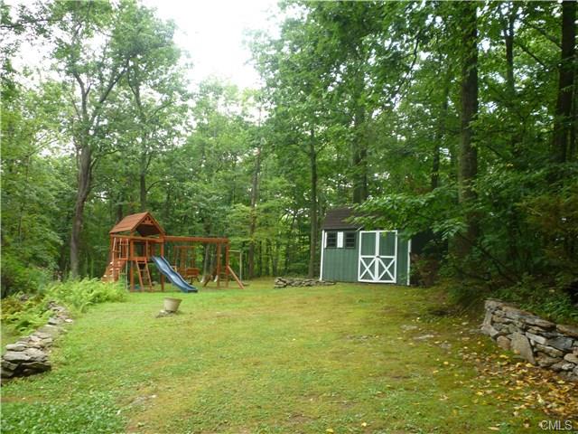 83 Castle Hill Road, Newtown, CT 06470