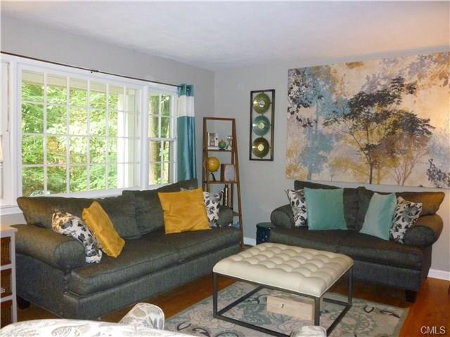 83 Castle Hill Road, Newtown, CT 06470