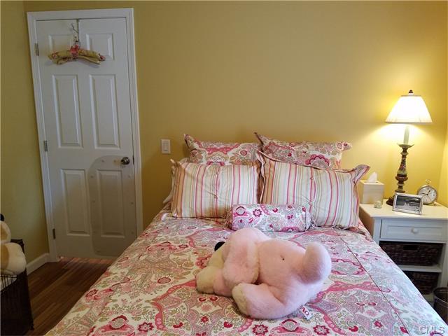 301 South Main Street, Newtown, CT 06470