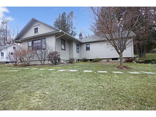 5 Hanover Road, Newtown, CT 06470