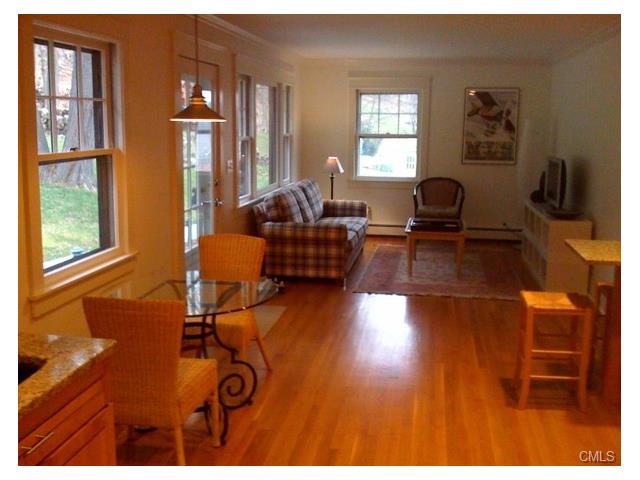 5 Hanover Road, Newtown, CT 06470