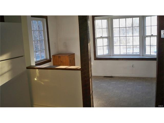 86 The Boulevard, Newtown, CT 06470