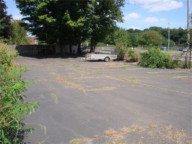 644Foxon Rd 1st Floor, N Branford, CT 06471