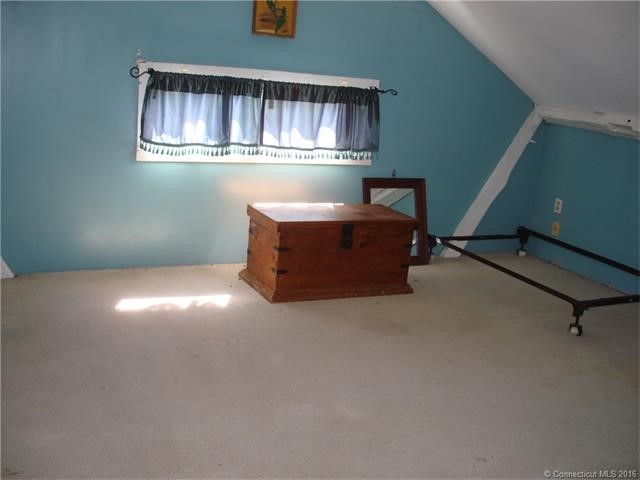 644Foxon Rd, N Branford, CT 06471