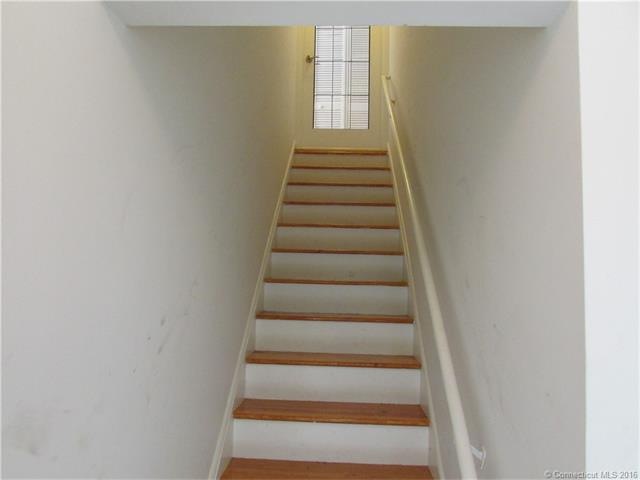 229 Branford Rd, N Branford, CT 06471