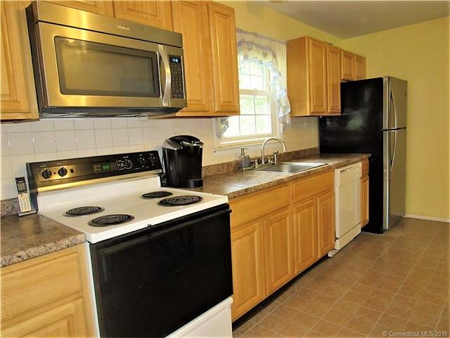 19 Blue Trail Drive, N Branford, CT 06472