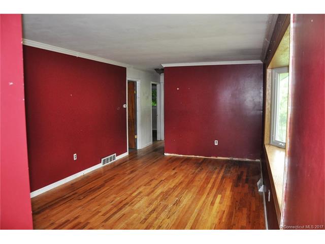 19 Miller Rd, N Branford, CT 06472