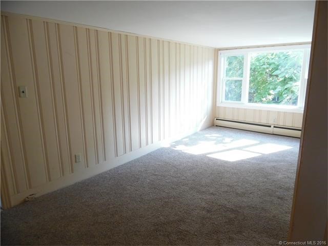 96Spring Rd, North Haven, CT 06473