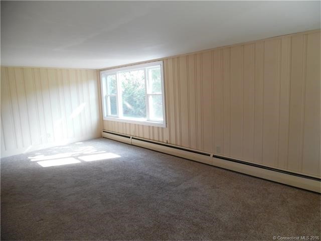 96Spring Rd, North Haven, CT 06473