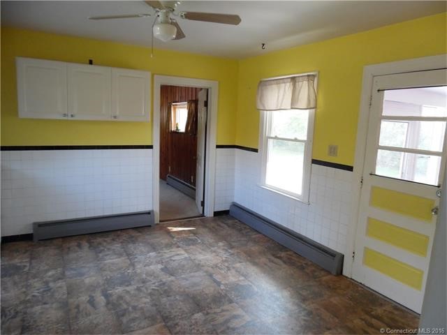 96Spring Rd, North Haven, CT 06473