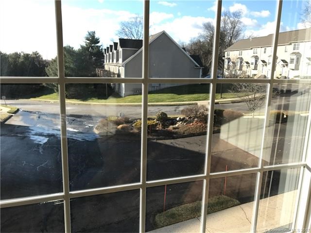 130State St #H15, North Haven, CT 06473