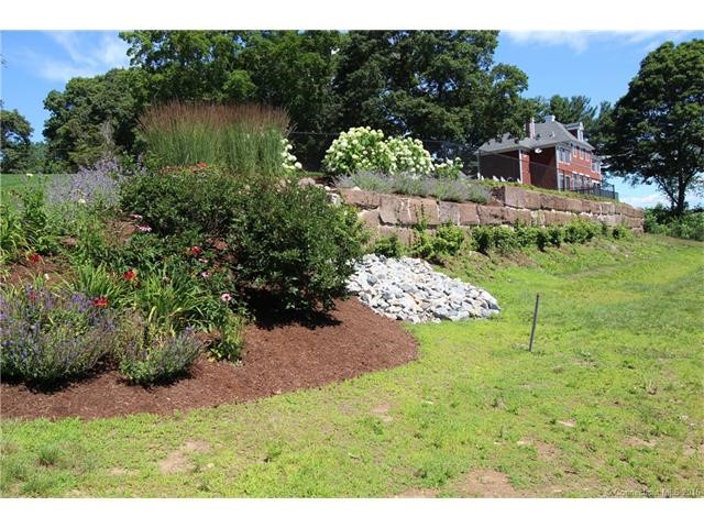 18Channelside Dr, Old Saybrook, CT 06475