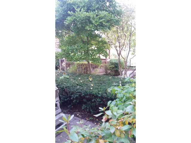 490Maple Ave, Old Saybrook, CT 06475