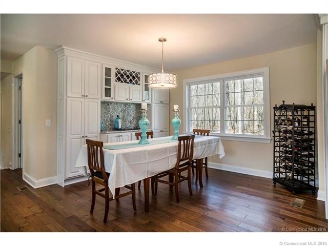 1River Edge Rd, Old Saybrook, CT 06475