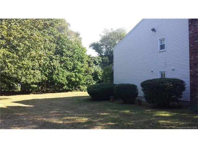 174 Old Boston Post Rd, Old Saybrook, CT 06475