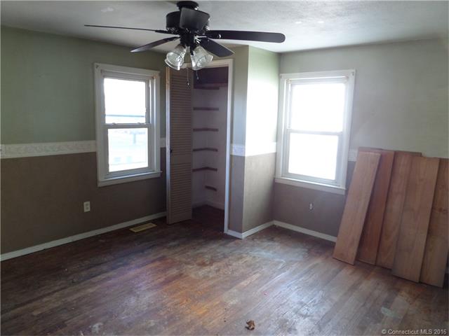 11 Sunrise Ave, Old Saybrook, CT 06475