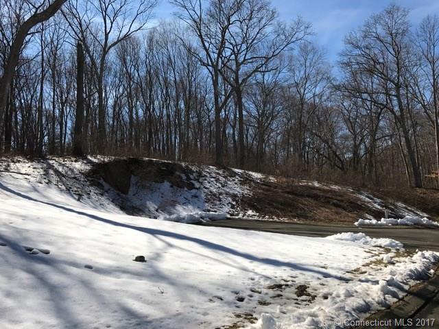 6 Wisteria Ln, Old Saybrook, CT 06475