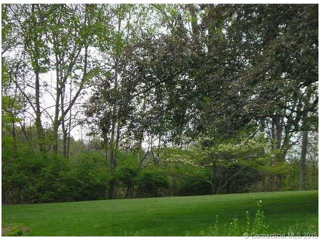 559Dogwood Rd, Orange, CT 06477