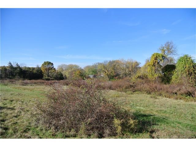 22Thorson Rd, Oxford, CT 06478