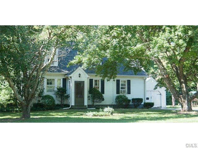 411 Oxford Road, Oxford, CT 06478