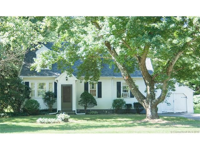 411Oxford Rd, Oxford, CT 06478
