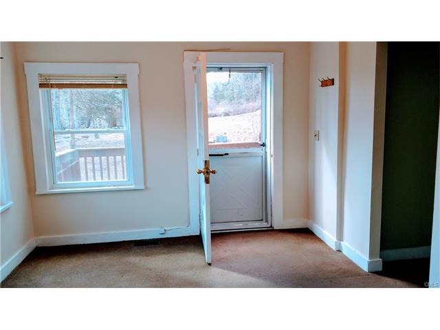 25 B Little Punkup Road, Oxford, CT 06478