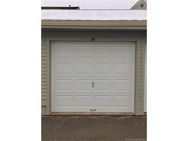 40 Cornerstone Ct, Southington, CT 06479