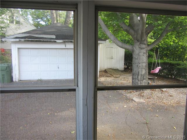 91 Carter Ln, Southington, CT 06479