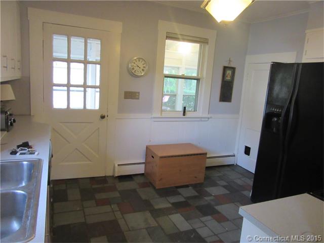 91 Carter Ln, Southington, CT 06479