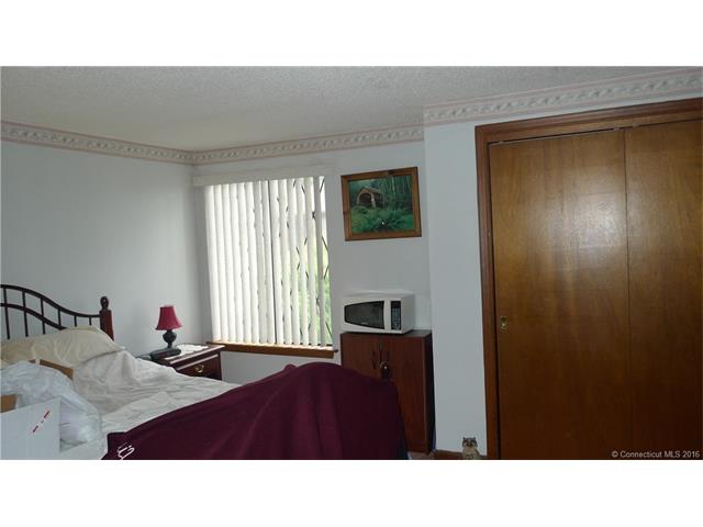253 West St, Southington, CT 06479