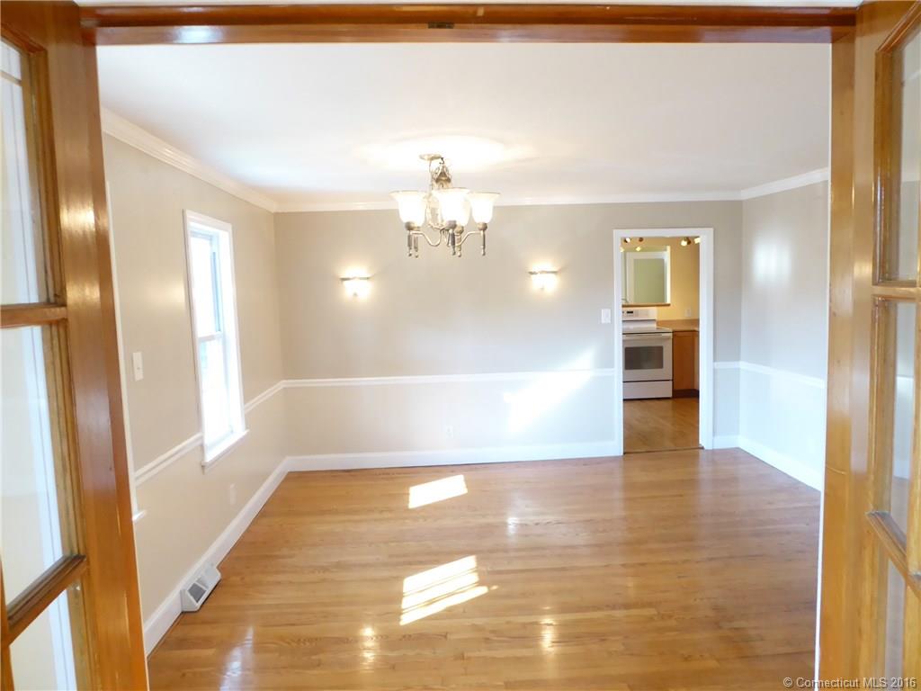 50 OLD MILL Rd, Southington, CT 06479