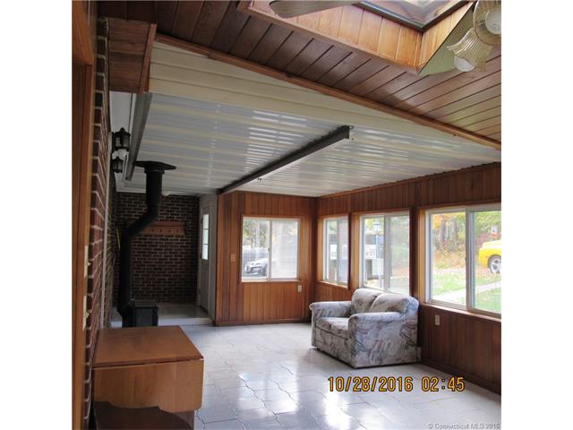 7 Elm St, Southington, CT 06479