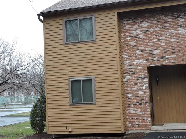 150Burritt St #6J, Southington, CT 06479