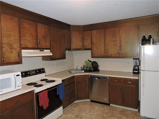 150Burritt St #6J, Southington, CT 06479