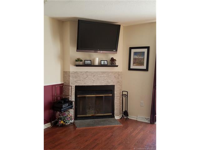 222 West Main St, Southington, CT 06479